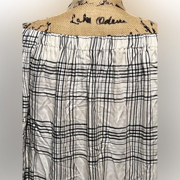 MAX STUDIO Over the Shoulder NWT Black Plaid Top Long Sleeve Ties Romantic Med - Picture 4 of 16